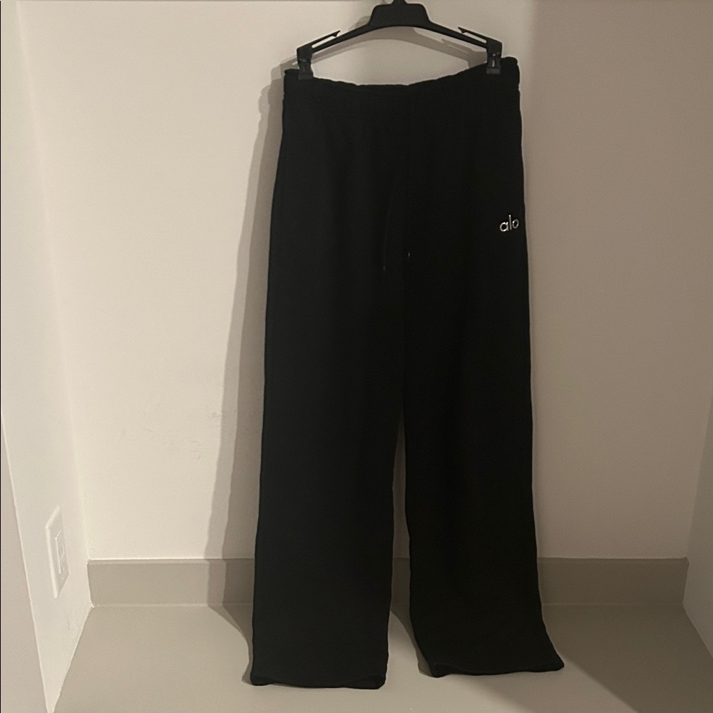 ALO Accolade Black Sweatpants